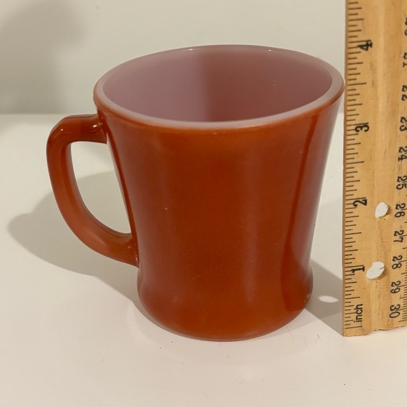 Vintage Fire King Anchor Hocking D-handle milk glass coffee mug reddish orange - Picture 9 of 9